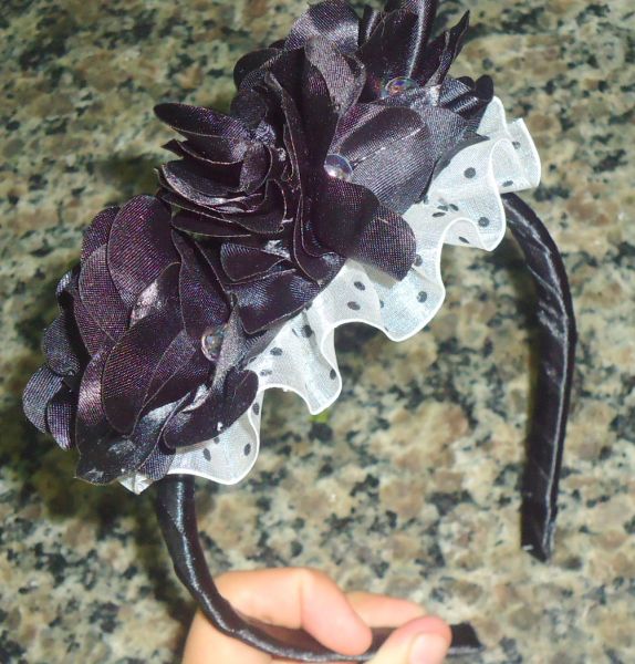 Tiara de flores preta