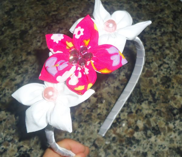 Tiara flores estampadas