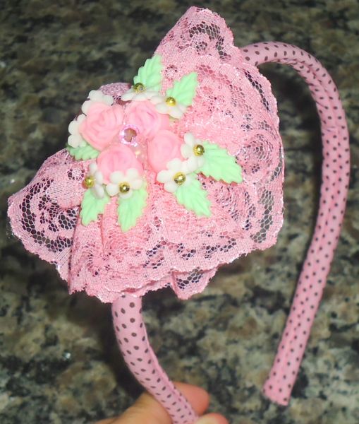 Tiara rosa de renda renda